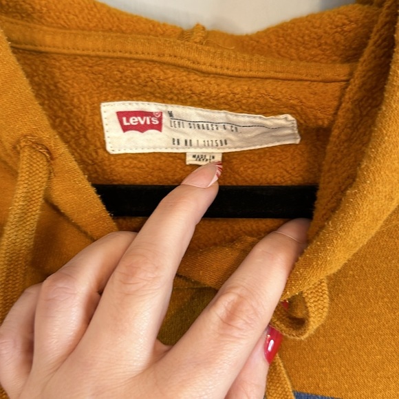 Menβs Leviβs Mustard Yellow Comfy Hoodie - Picture 3 of 4